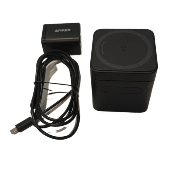 Anker 3-in-1 Cube Magnetic Charging Station Qi2 Charging+ 40W Charger for Apple - Picture 2 of 8